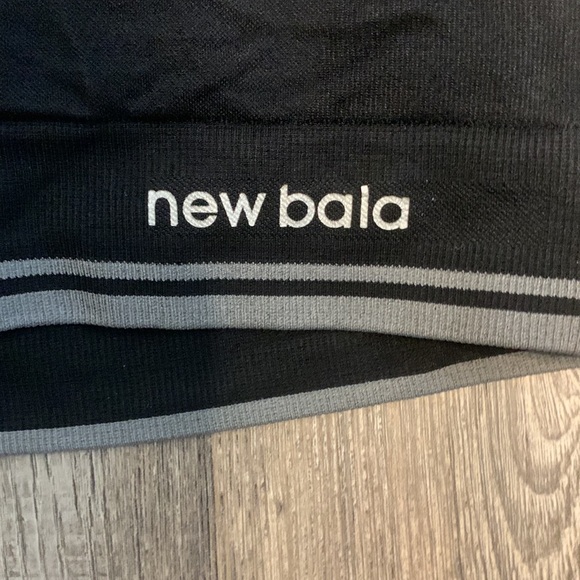 COPY - New balance sports bra FREE WITH BUNDLE ❤️ - Picture 3 of 3